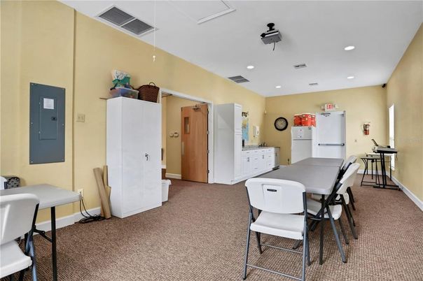 Dining room, Interior, Recessed Lighting