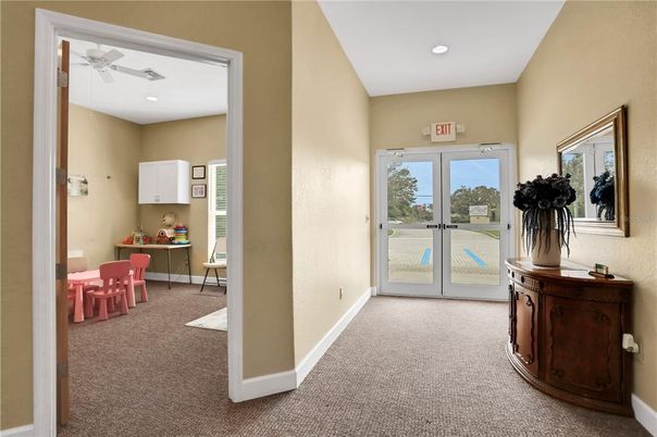 Dining room, Interior, Recessed Lighting