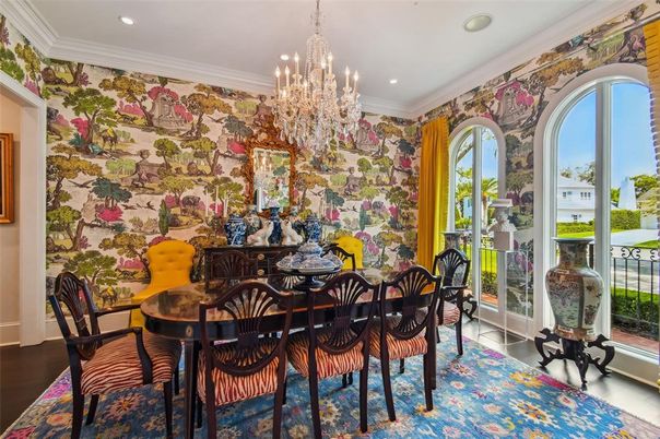Chandelier, Dining room, Interior, Recessed Lighting, Wood Texture Flooring