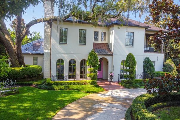 Backyard, Exterior, Facade, French Provincial