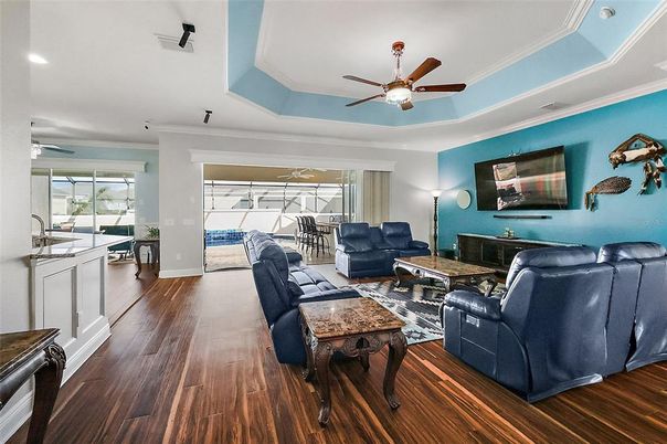 Interior, Living room, Recessed Lighting, Wood Texture Flooring