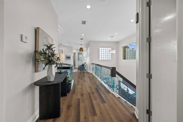 Interior, Recessed Lighting, Wood Texture Flooring