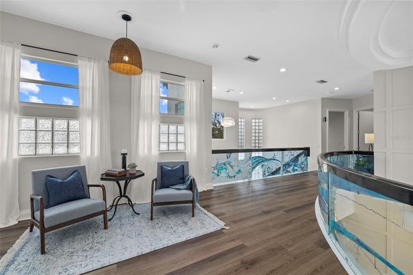 Interior, Pendant Lights, Recessed Lighting, Wood Texture Flooring