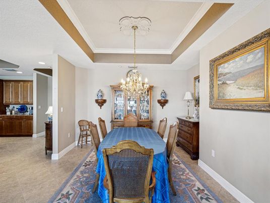 Chandelier, Dining room, Interior, Kitchen, Recessed Lighting