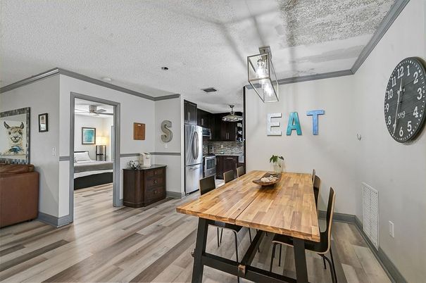 Dining room, Interior, Kitchen, Stainless Steel Appliances, Wood Texture Flooring