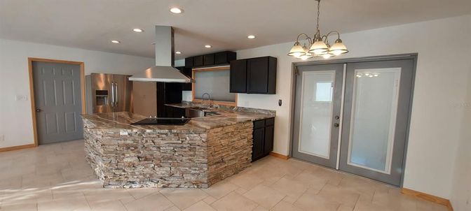 Chandelier, Interior, Kitchen, Recessed Lighting, Stainless Steel Appliances