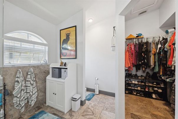 Interior, Walk-in Closets