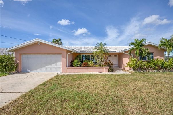 Attached, Backyard, Exterior, Facade, Ranch