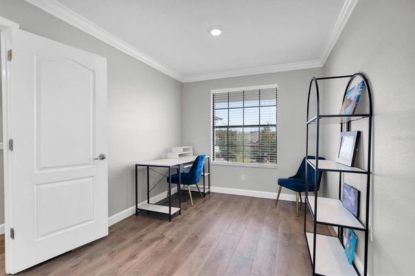 Home Office, Interior, Recessed Lighting, Wood Texture Flooring