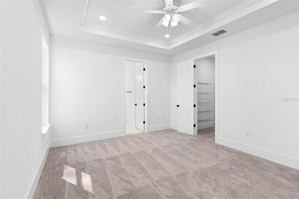 Empty room, Interior, Recessed Lighting