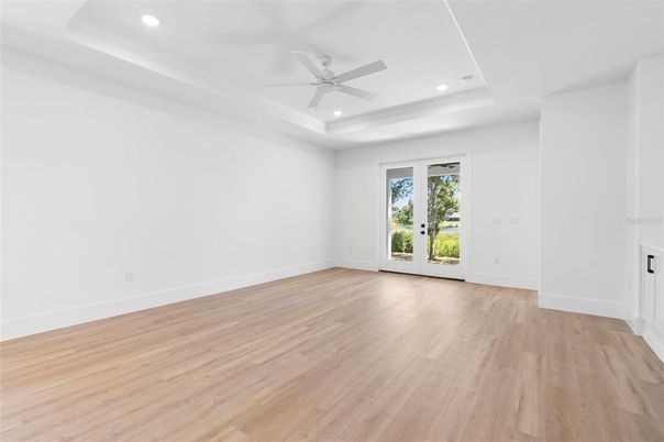 Empty room, Interior, Recessed Lighting, Wood Texture Flooring