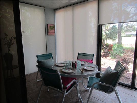 Dining room, Interior