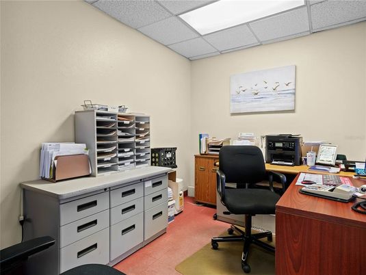Home Office, Interior