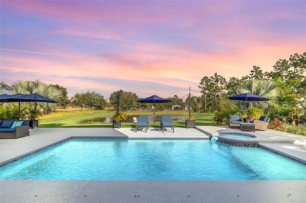 Exterior, Pool, Water