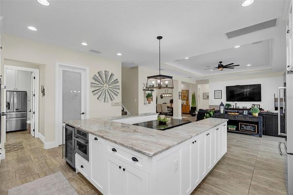 Interior, Kitchen, Living room, Pendant Lights, Recessed Lighting, Stainless Steel Appliances