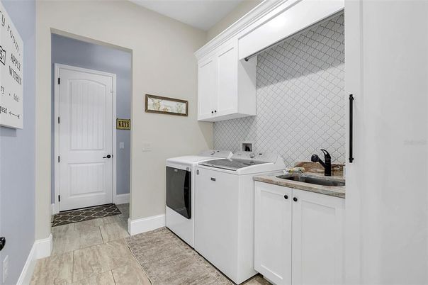 Interior, Washer