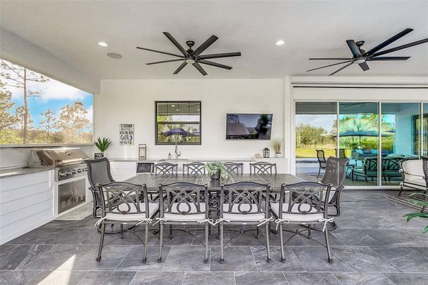 Dining room, Interior, Recessed Lighting
