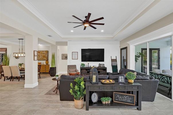 Dining room, Interior, Living room, Pendant Lights, Recessed Lighting