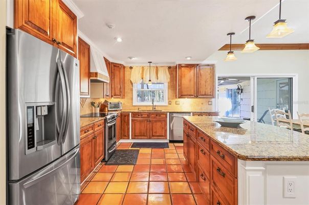 Interior, Kitchen, Pendant Lights, Recessed Lighting, Stainless Steel Appliances