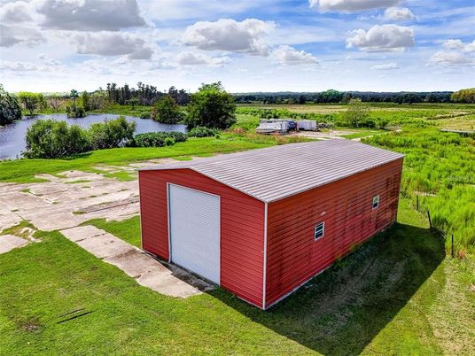 Detached Garage, Exterior