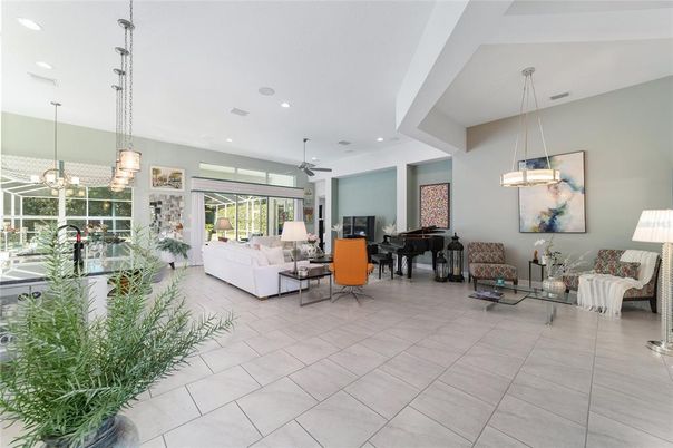 Dining room, Interior, Living room, Pendant Lights, Piano, Recessed Lighting