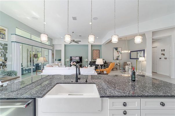 Dining room, Interior, Living room, Pendant Lights