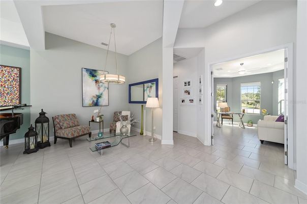 Interior, Living room, Pendant Lights, Piano, Recessed Lighting