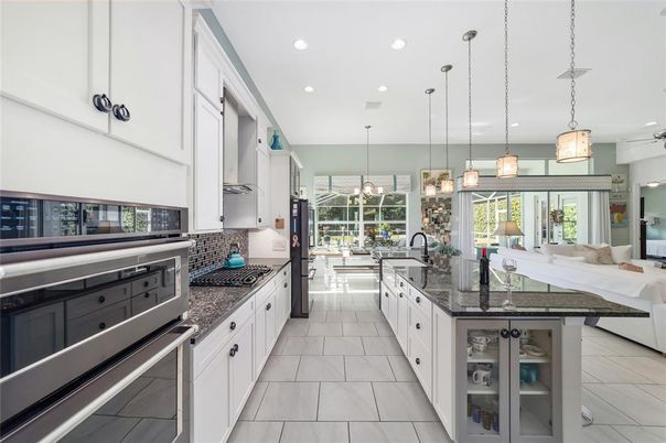 Interior, Kitchen, Living room, Pendant Lights, Recessed Lighting, Stainless Steel Appliances
