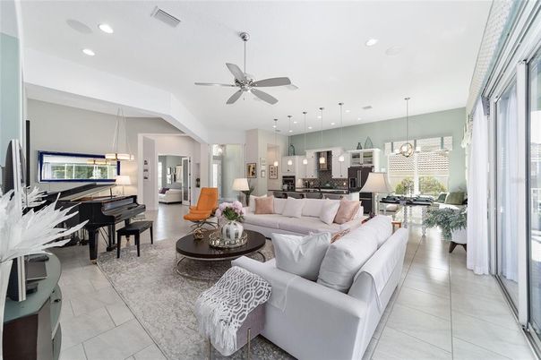 Interior, Kitchen, Living room, Pendant Lights, Piano, Recessed Lighting