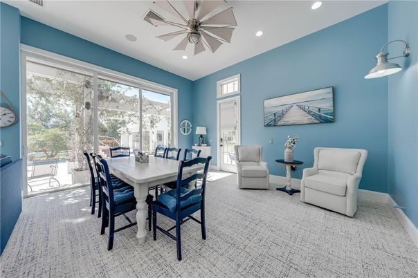 Dining room, Interior, Recessed Lighting
