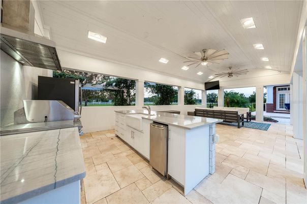Exterior, Kitchen, Recessed Lighting