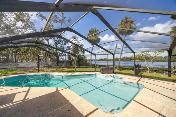 Glass Ceilings, Interior, Pool, Sun Room, Water