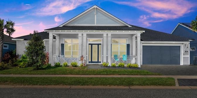 Attached, Exterior, Facade, American Craftsman