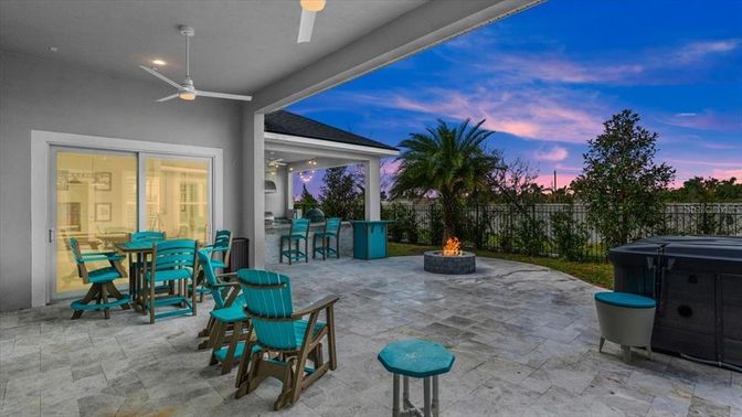 Exterior, Hot Tub