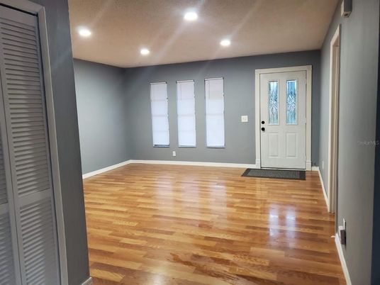 Empty room, Interior, Recessed Lighting, Wood Texture Flooring
