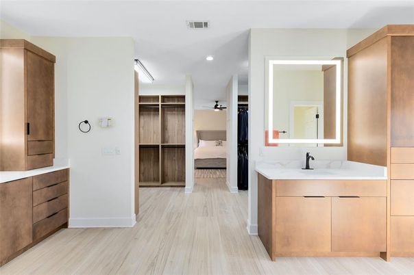 Bathroom, Bedroom, Interior, Recessed Lighting, Wood Texture Flooring