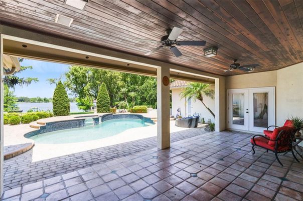 Exterior, Pool