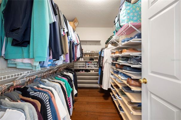 Interior, Walk-in Closets, Wood Texture Flooring