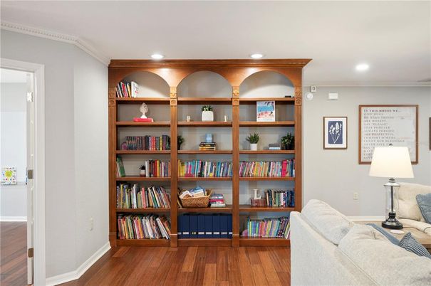 Interior, Recessed Lighting, Wood Texture Flooring