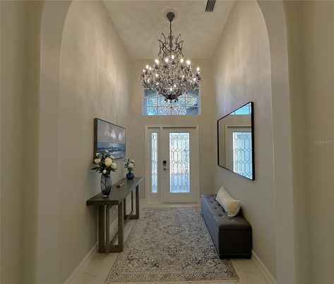 Chandelier, Interior