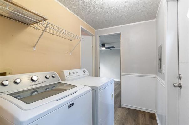 Interior, Utility Closets, Washer, Wood Texture Flooring