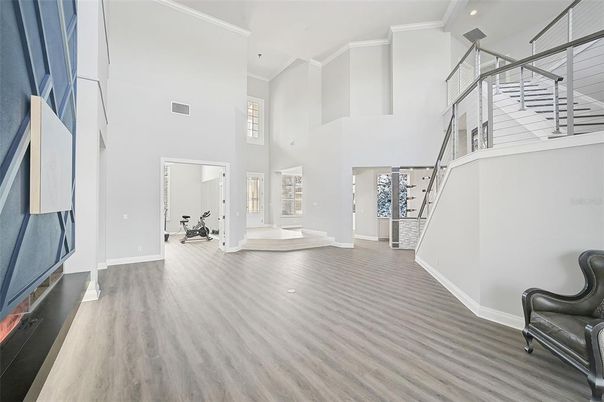 Interior, Recessed Lighting, Wood Texture Flooring