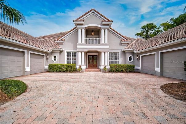 Attached, Exterior, Facade, Mediterranean