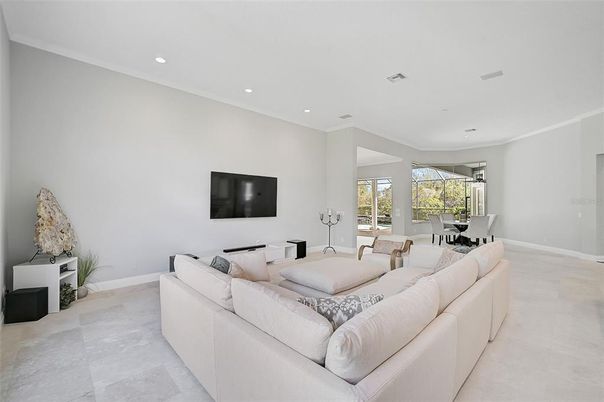 Dining room, Interior, Living room, Recessed Lighting