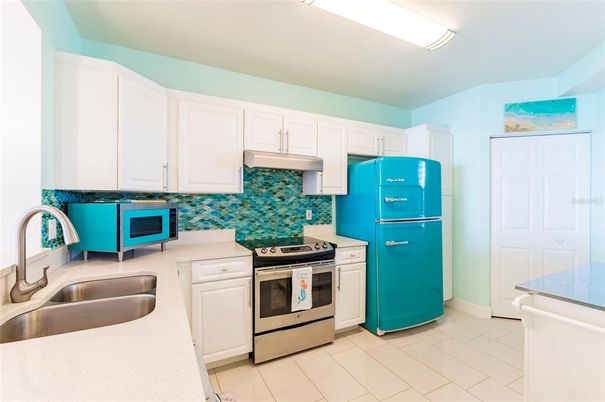 Interior, Kitchen, Stainless Steel Appliances