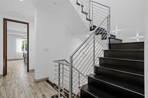 Interior, Recessed Lighting, Wood Texture Flooring