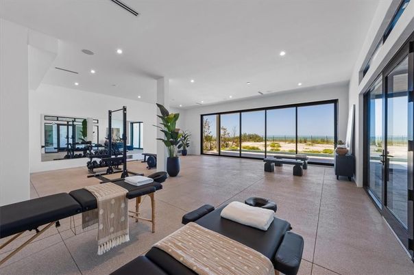Fitness Equipment, Interior, Recessed Lighting