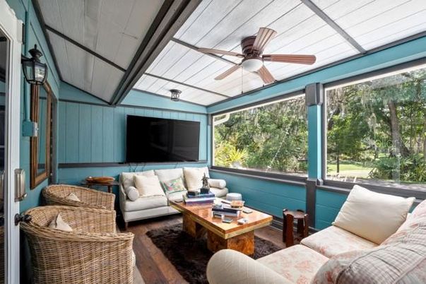 Interior, Living room, Sun Room, Wood Texture Flooring