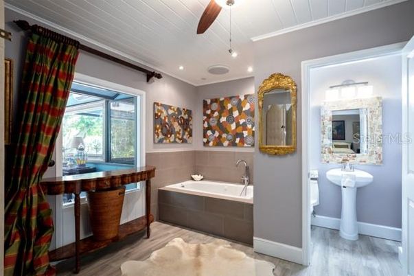 Bathroom, Interior, Recessed Lighting, Wood Texture Flooring