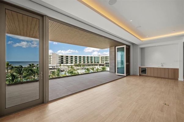 Interior, Recessed Lighting, Water, Wood Texture Flooring